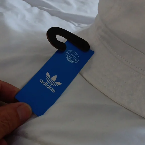 Adidas White Bucket Hat Bold Logo - Picture 2 of 5